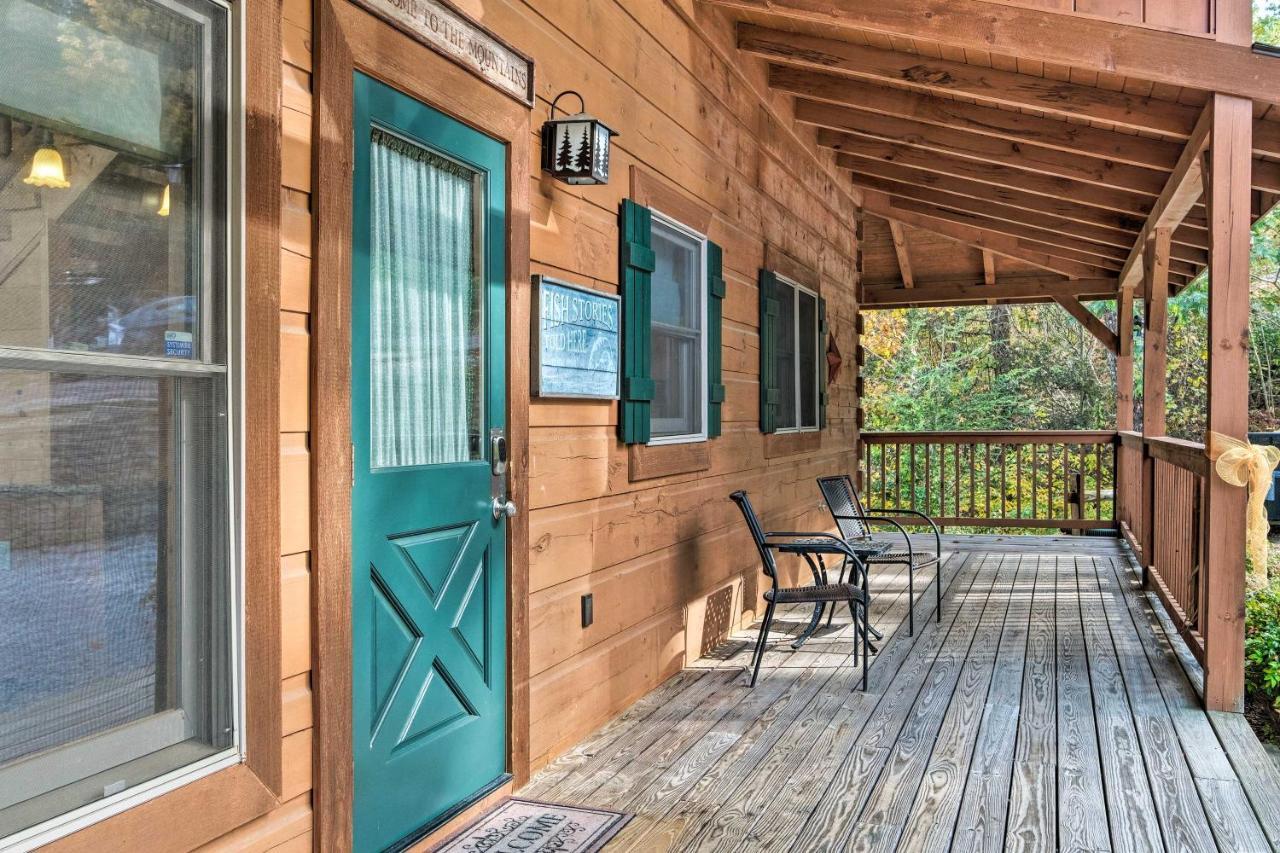 Pigeon Forge Cabin With Brand New Hot Tub And Views! Villa Сивиървил Екстериор снимка