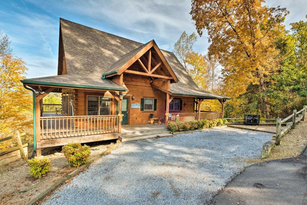 Pigeon Forge Cabin With Brand New Hot Tub And Views! Villa Сивиървил Екстериор снимка