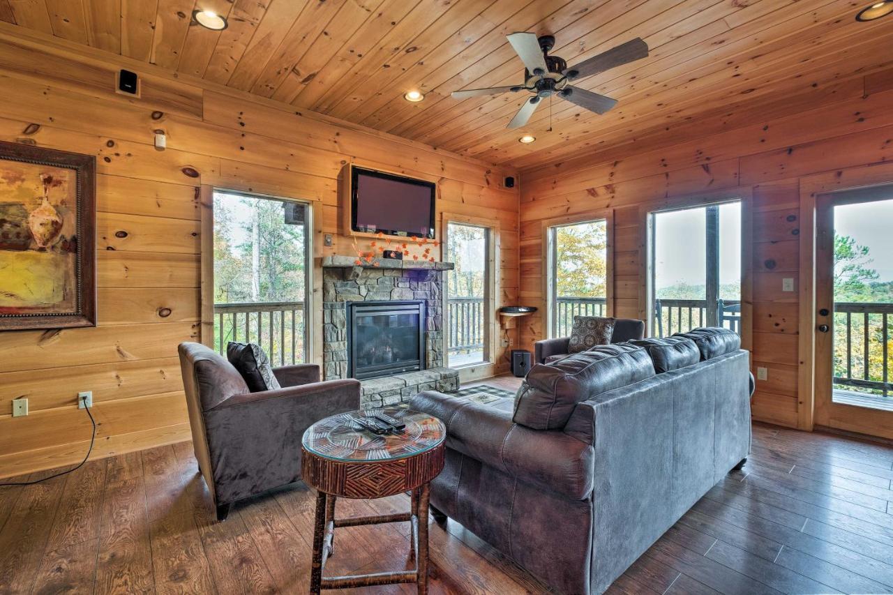 Pigeon Forge Cabin With Brand New Hot Tub And Views! Villa Сивиървил Екстериор снимка